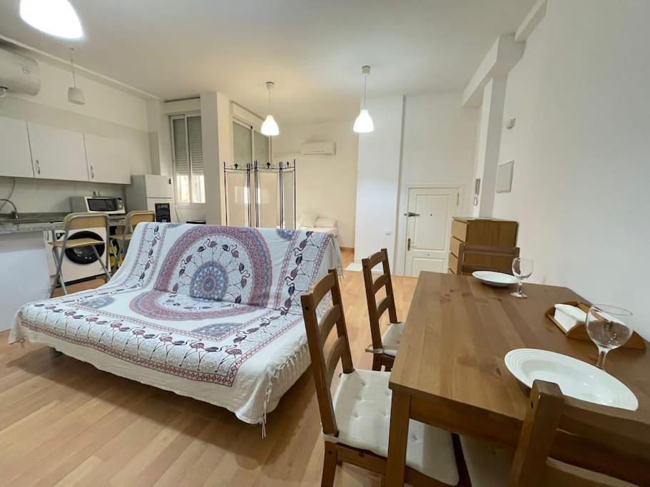 Nice Flat In Atarazanas - Souv Малага Екстер'єр фото