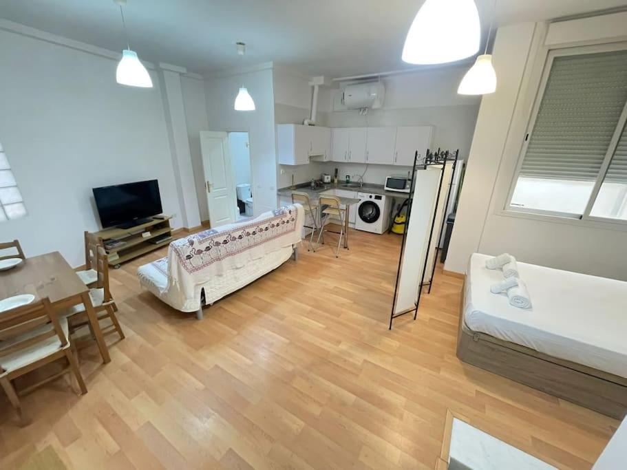 Nice Flat In Atarazanas - Souv Малага Екстер'єр фото